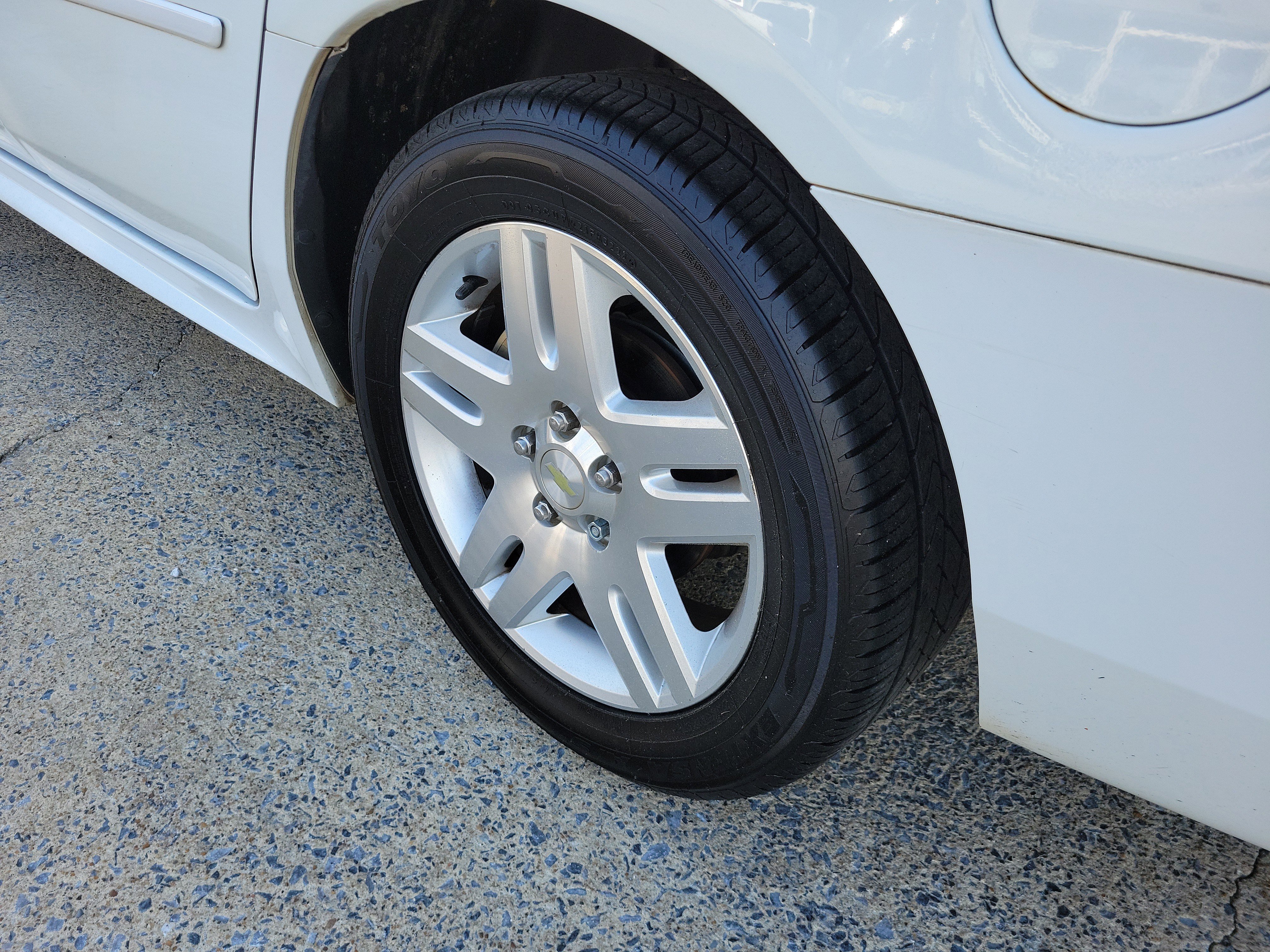 Used 2015 Chevrolet Impala LT w/ LT Sunroof Package FWD image 26