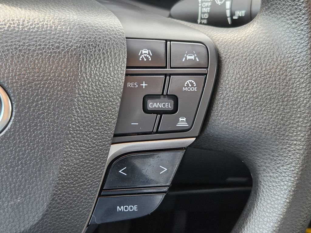 Used 2025 Toyota Camry LE FWD image 23