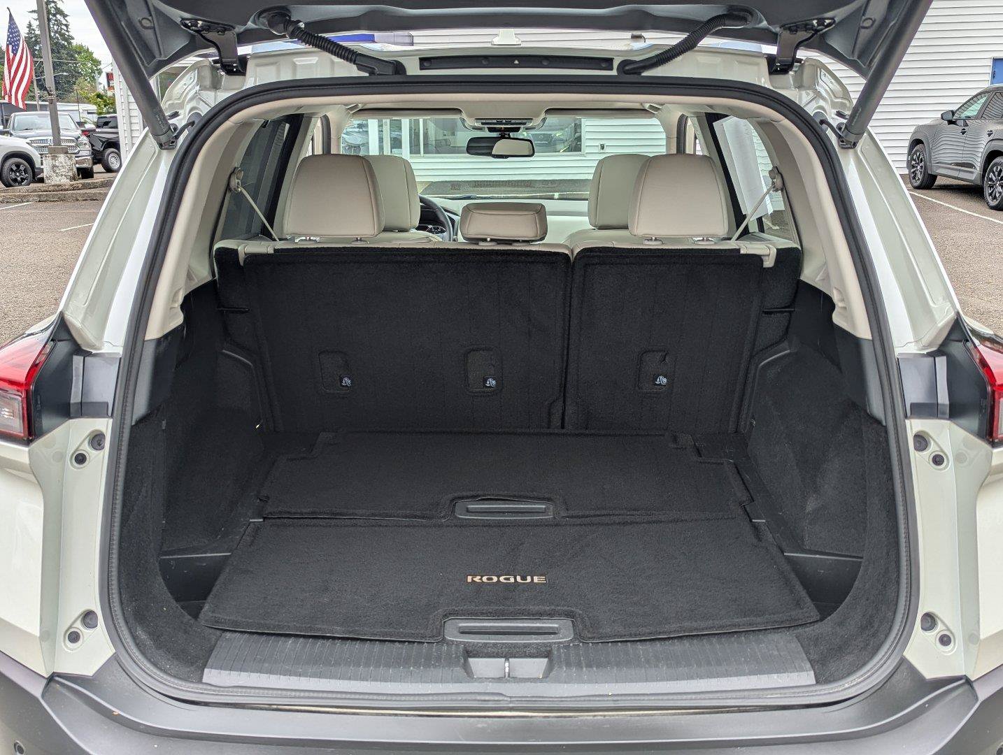 Used 2021 Nissan Rogue SL AWD/4WD image 29