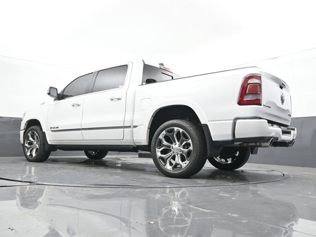 Used 2019 RAM 1500 Limited w/ Body Color Bumper Group AWD/4WD image 28