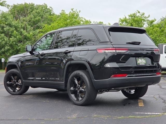 Used 2024 Jeep Grand Cherokee Altitude AWD/4WD image 20