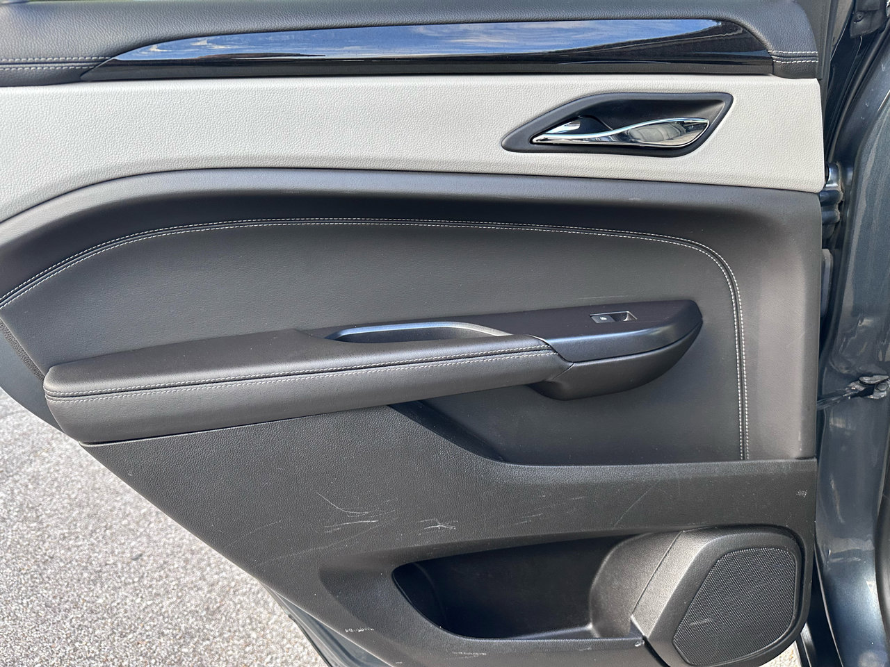 Used 2013 Cadillac SRX Performance w/ Driver Awareness Package image 18