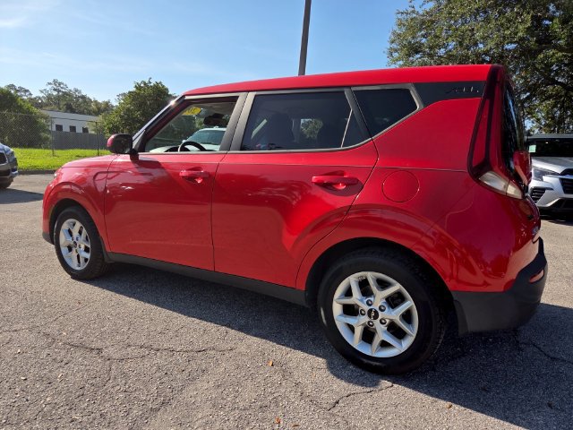 Used 2022 Kia Soul LX w/ Technology Package FWD image 5