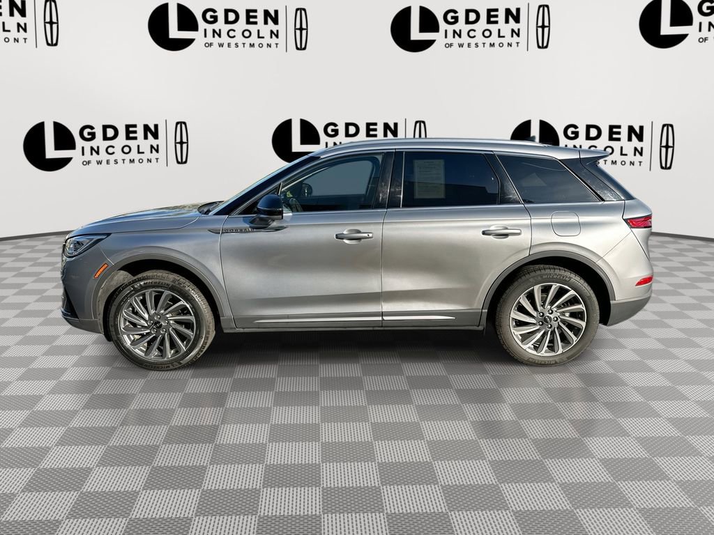 Used 2023 Lincoln Corsair Reserve w/ Equipment Group 201A FWD image 5