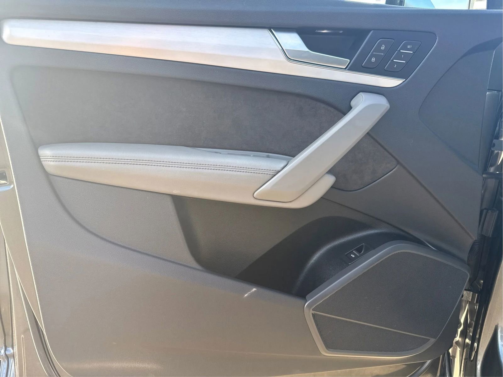 Used 2019 Audi SQ5 Premium Plus w/ Premium Plus Package AWD/4WD image 26