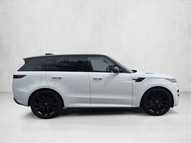 Used 2025 Land Rover Range Rover Sport Dynamic SE AWD/4WD image 4