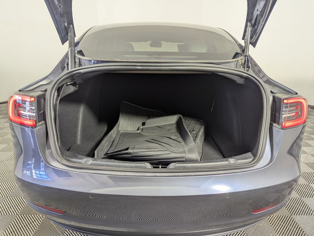 Used 2021 Tesla Model 3 Performance image 19