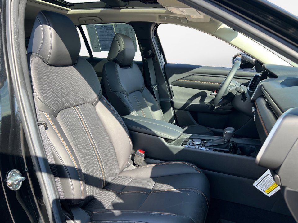 Certified 2025 MAZDA CX-50 AWD 2.5 Hybrid w/ Weather Package image 9