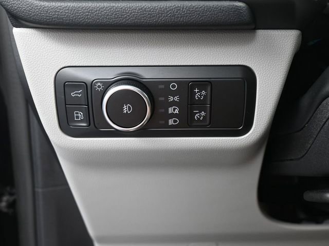 Used 2025 Ford Escape SE image 14