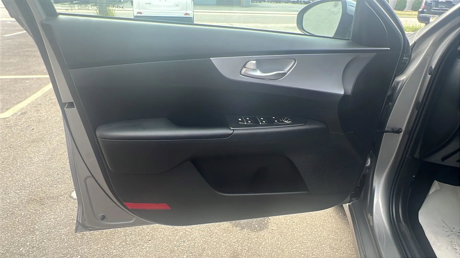 Used 2023 Kia Forte LXS image 21