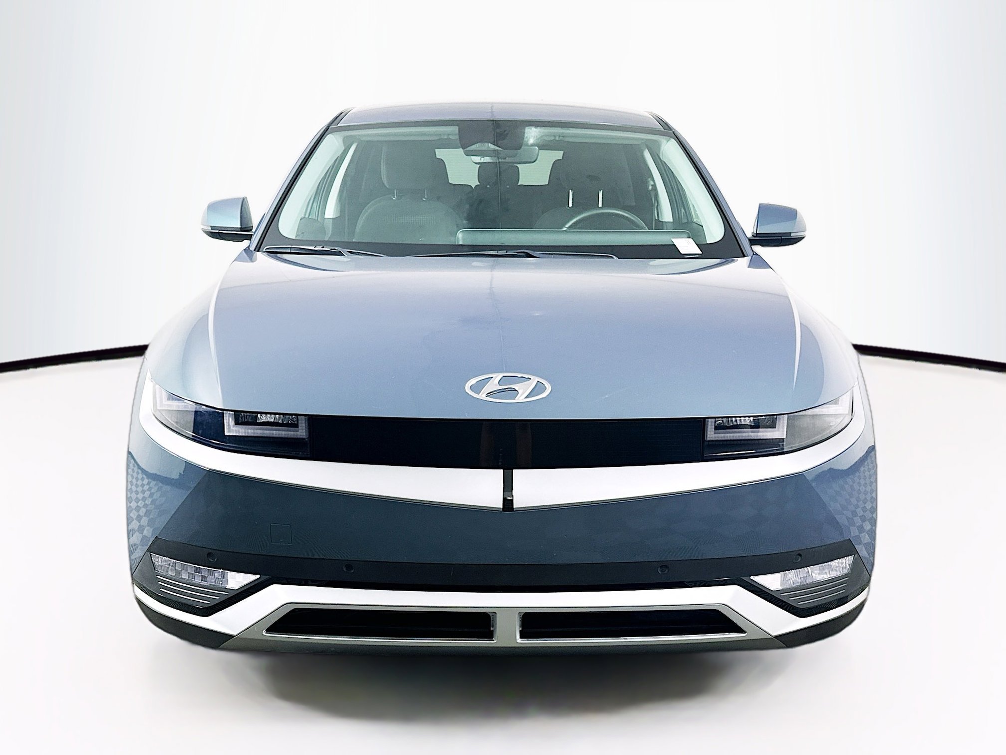 Used 2024 Hyundai Ioniq 5 SEL RWD image 2
