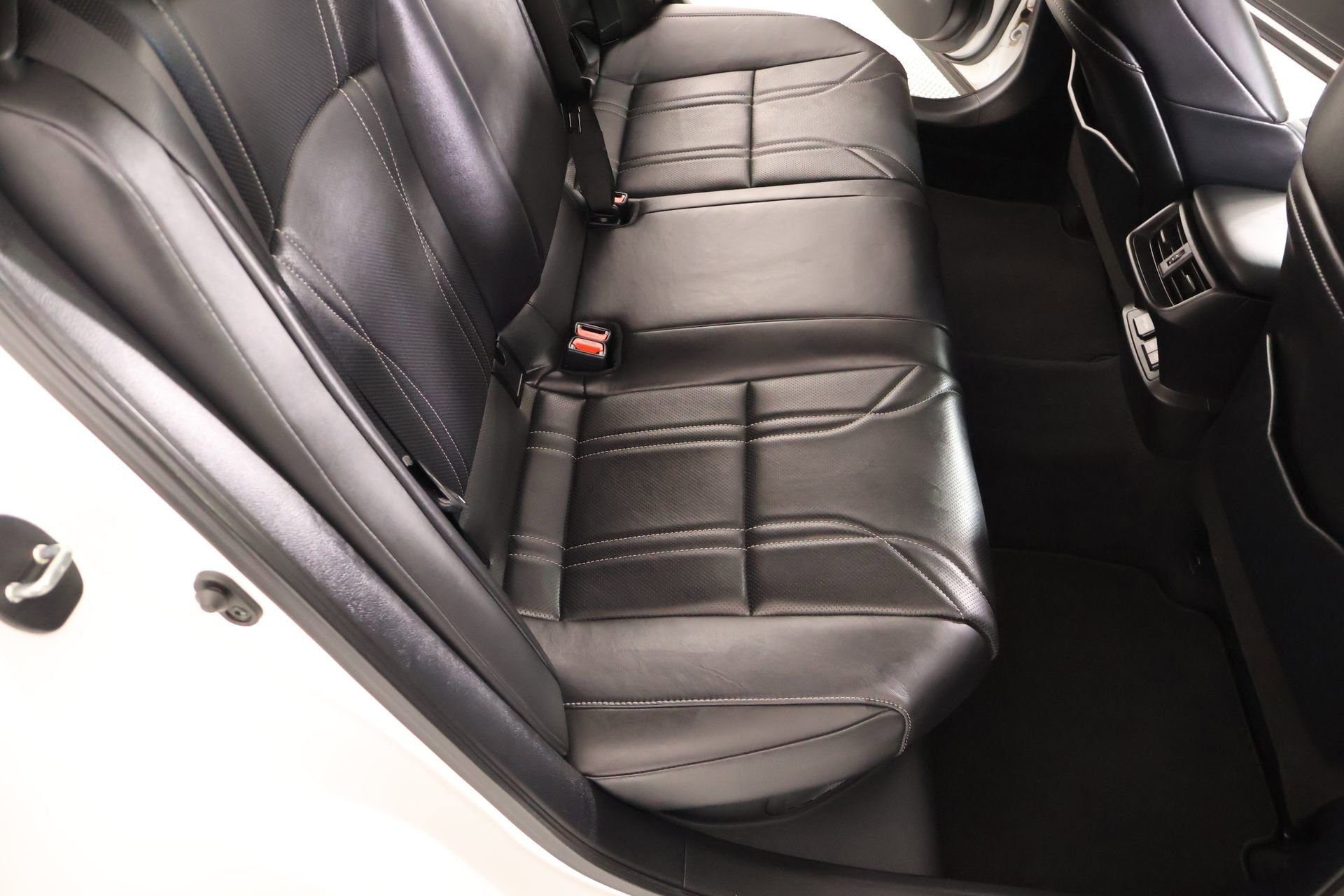 Used 2024 Lexus ES 300h w/ Technology Package FWD image 14