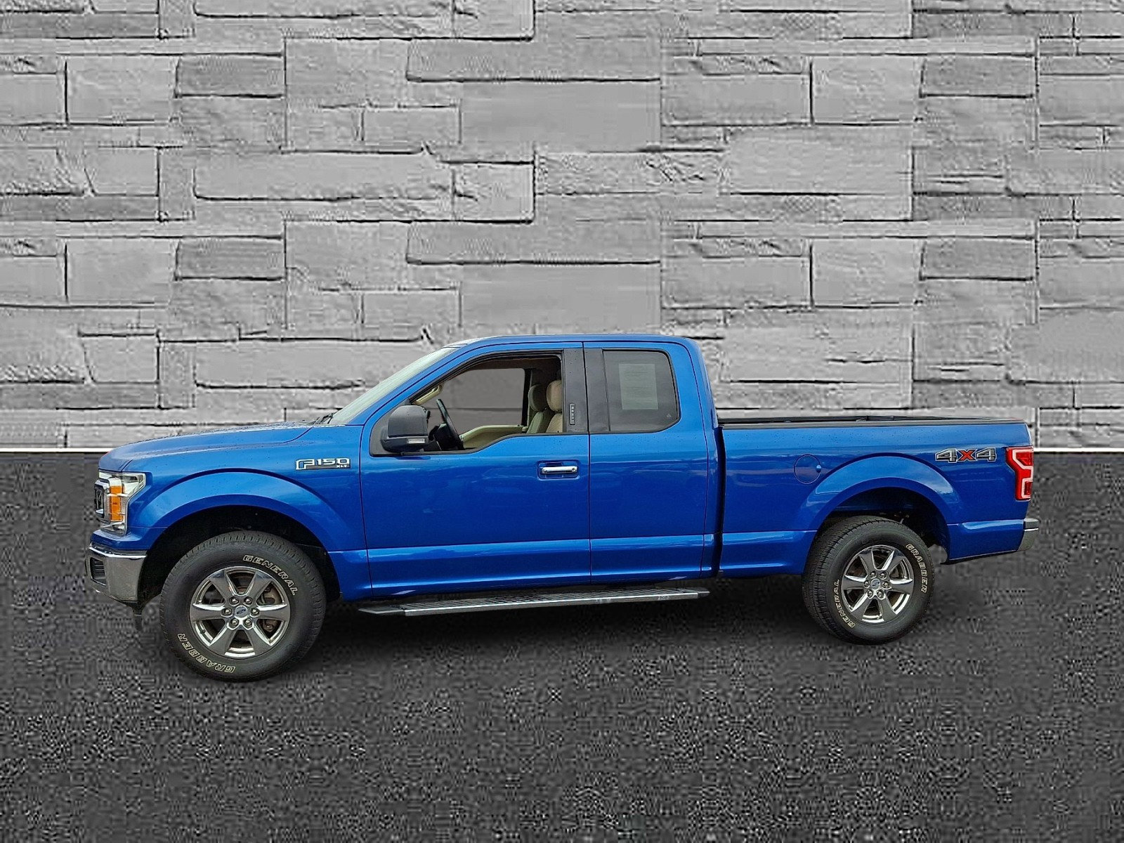 Used 2018 Ford F150 XLT w/ Equipment Group 302A Luxury image 6