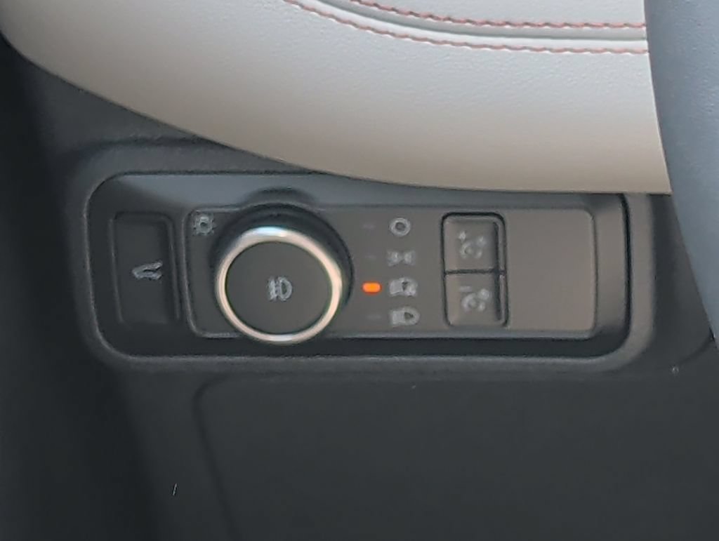 New 2026 Ford Explorer Active w/ Active Comfort Package AWD/4WD image 17