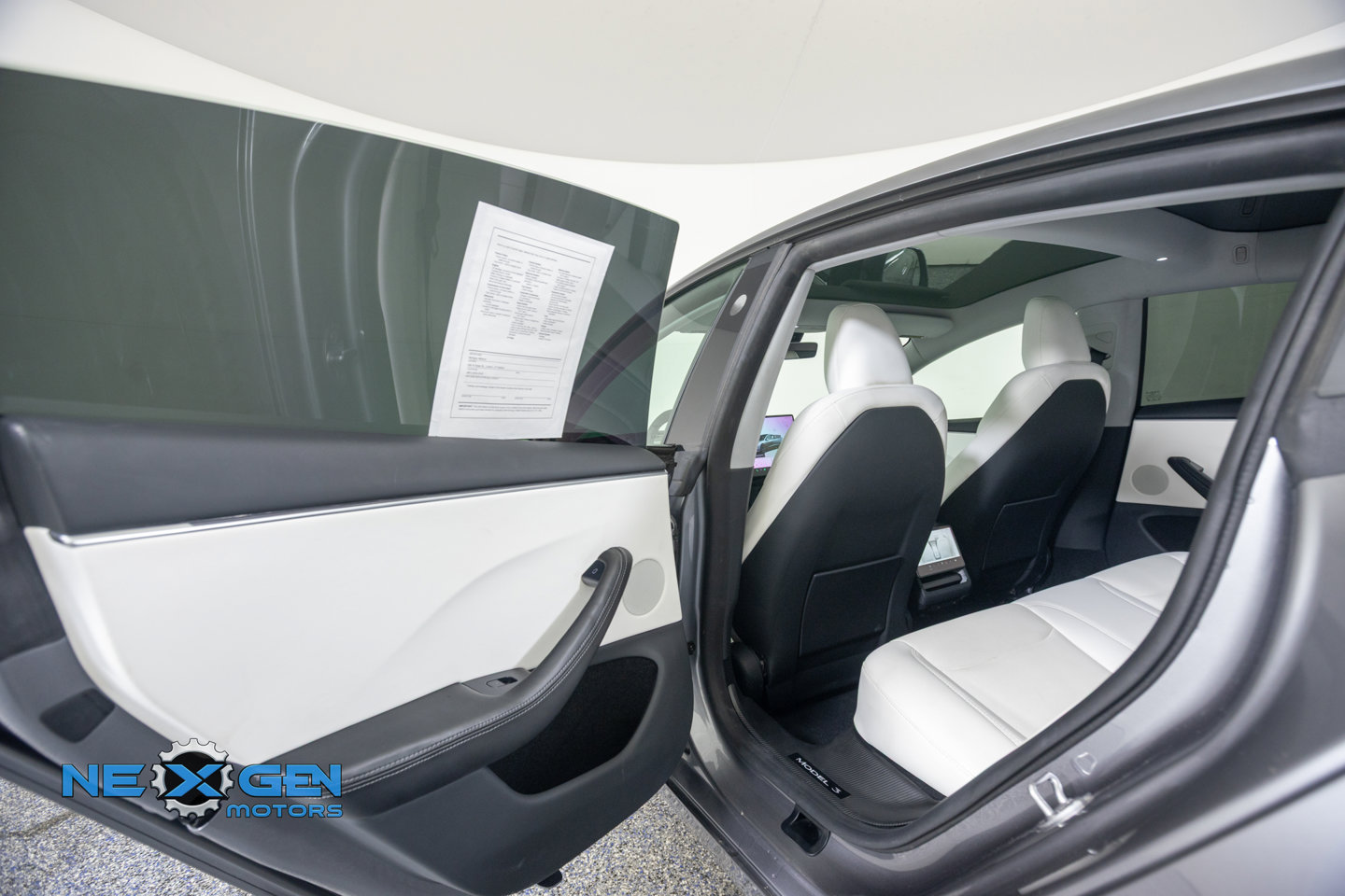 Used 2025 Tesla Model 3 Long Range AWD/4WD image 23