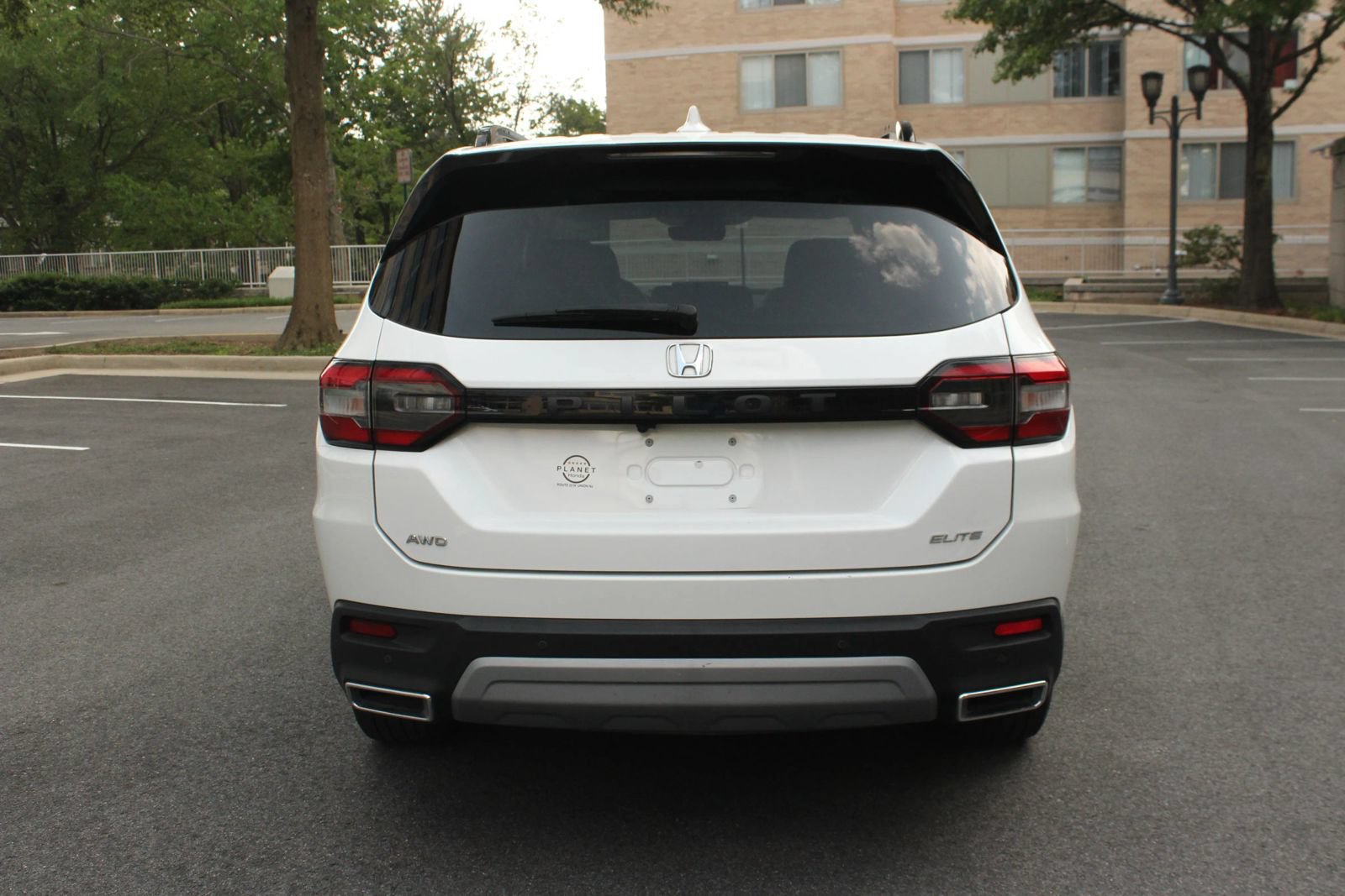Used 2023 Honda Pilot Elite image 8