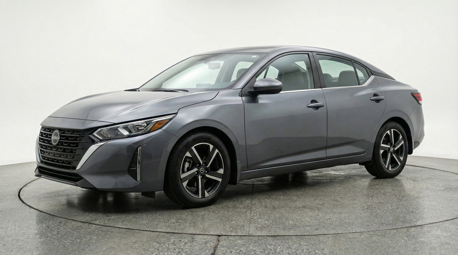 Used 2025 Nissan Sentra SV image 3