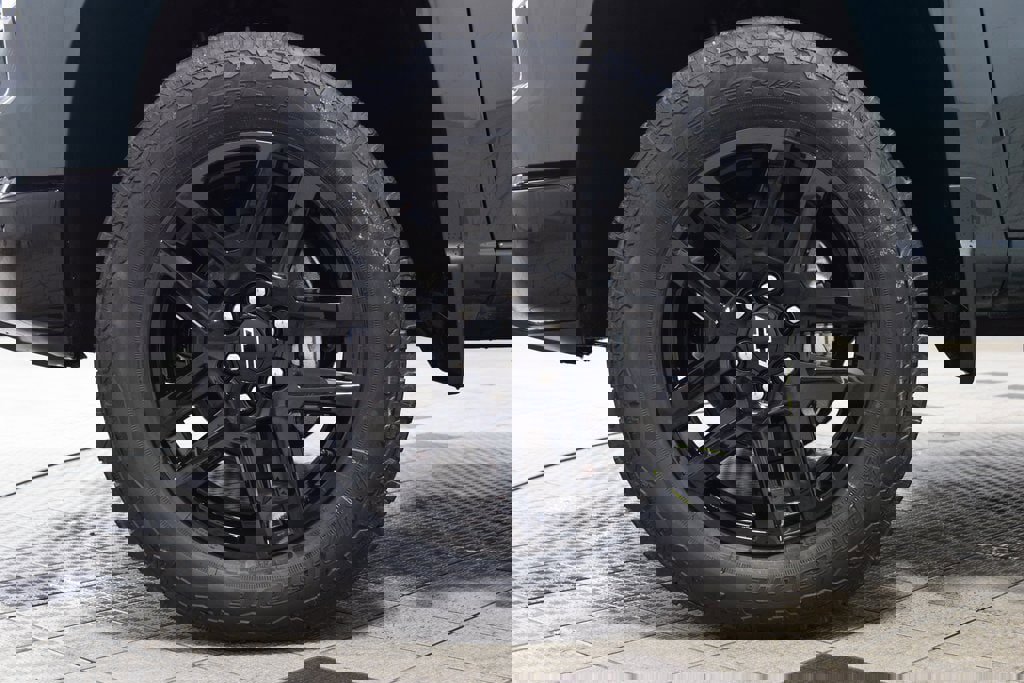 New 2026 Chevrolet Silverado 1500 Custom Trail Boss w/ Turbomax Blackout Package image 29