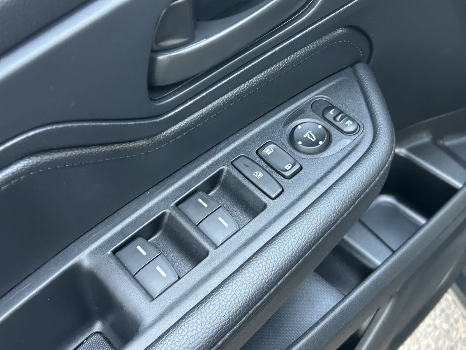 Certified 2025 Honda Odyssey EX-L image 26