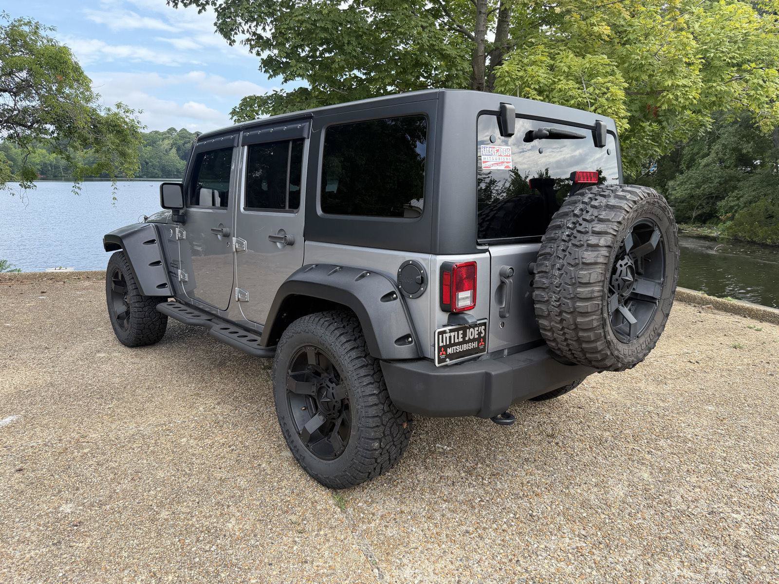 Used 2017 Jeep Wrangler Unlimited Sport w/ Quick Order Package 24S AWD/4WD image 5