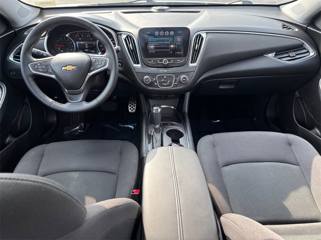 Used 2017 Chevrolet Malibu LT w/ Driver Confidence Package image 26