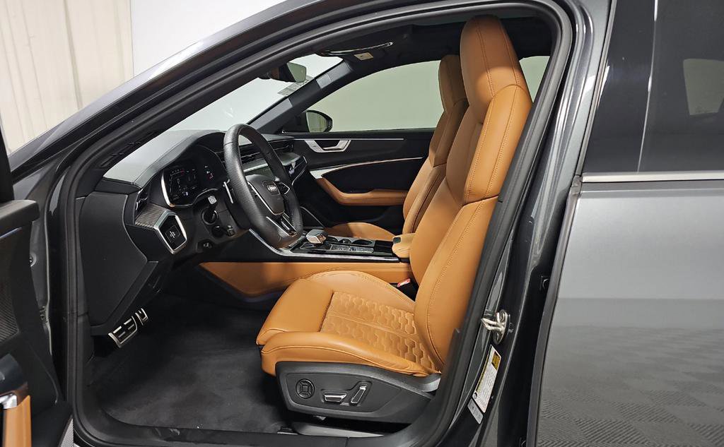 Used 2024 Audi RS 6 performance image 2