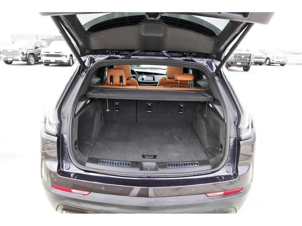 Used 2022 Cadillac XT4 Sport w/ Comfort Package FWD image 30