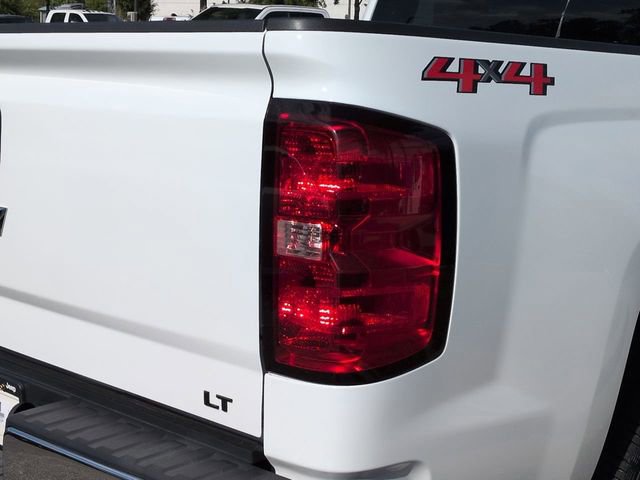 Used 2018 Chevrolet Silverado 1500 LT w/ LT Eassist Package AWD/4WD image 14