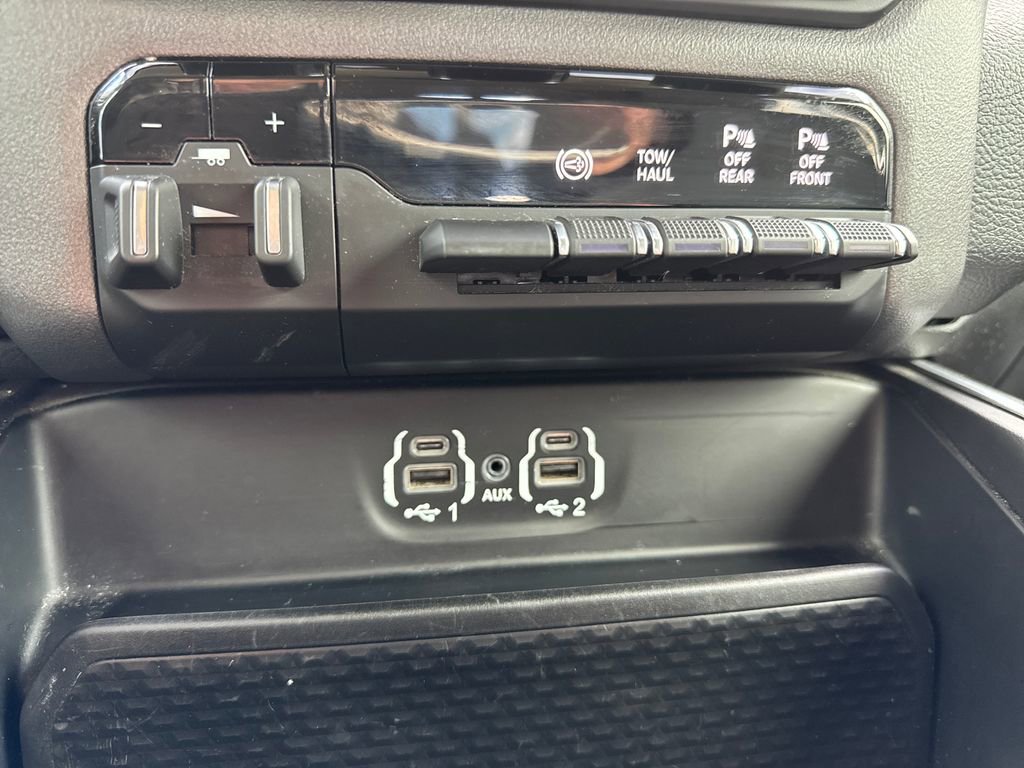 Used 2020 RAM 2500 Big Horn w/ Level 2 Equipment Group AWD/4WD image 29