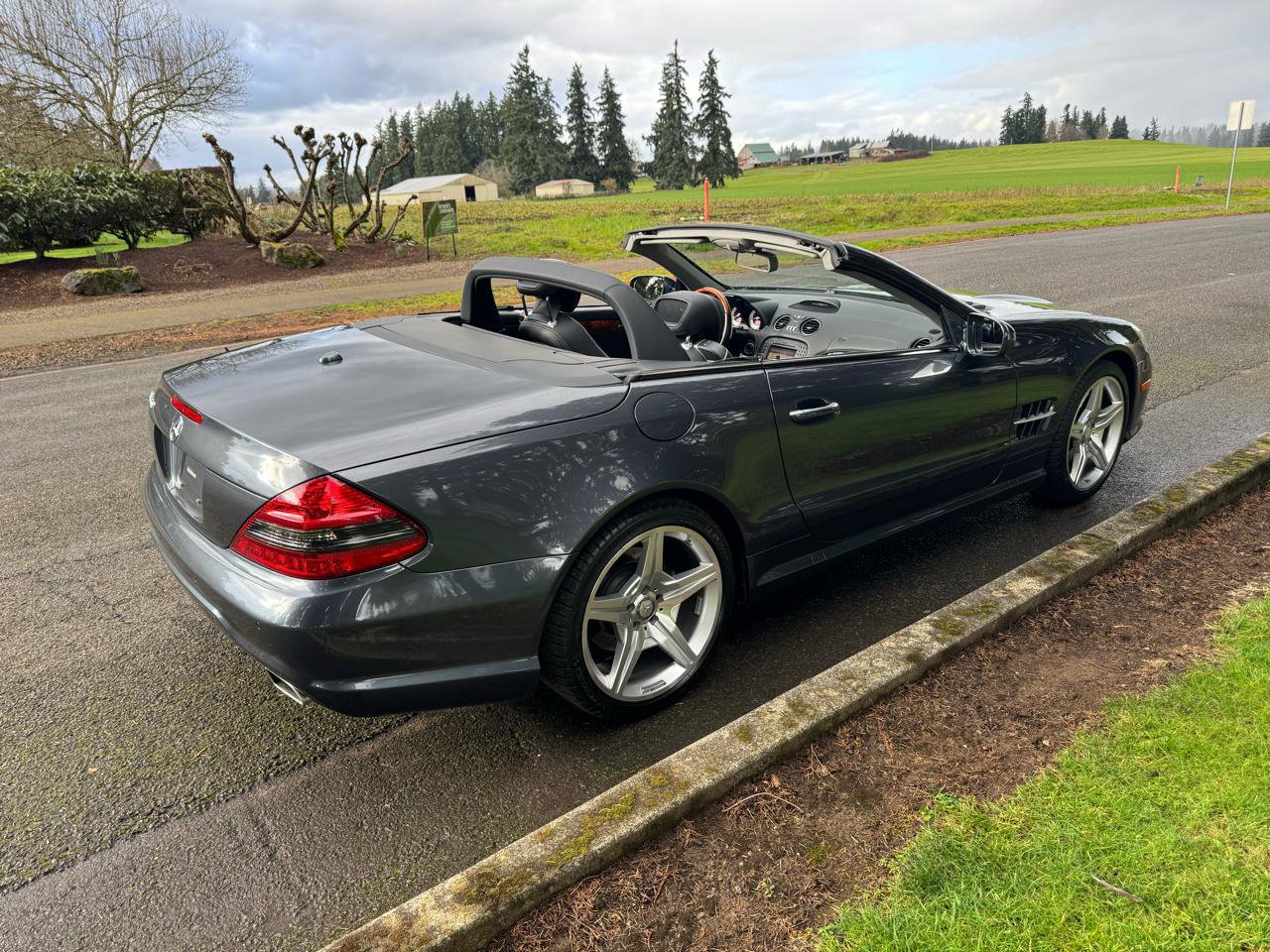 Used 2012 Mercedes-Benz SL 550 image 10