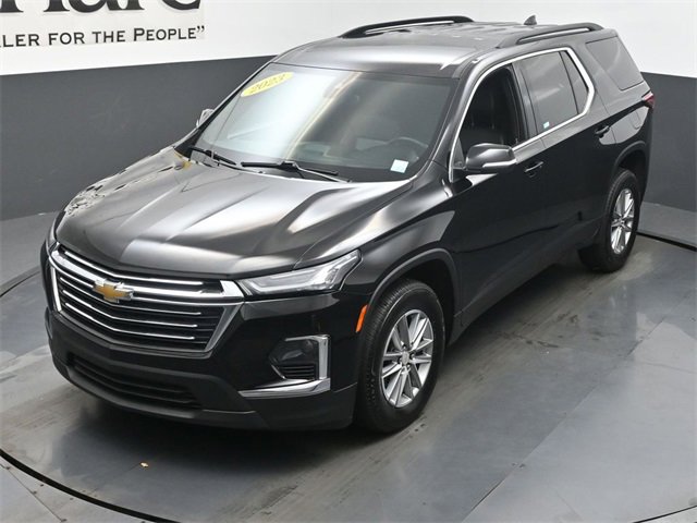 Used 2023 Chevrolet Traverse LT image 45