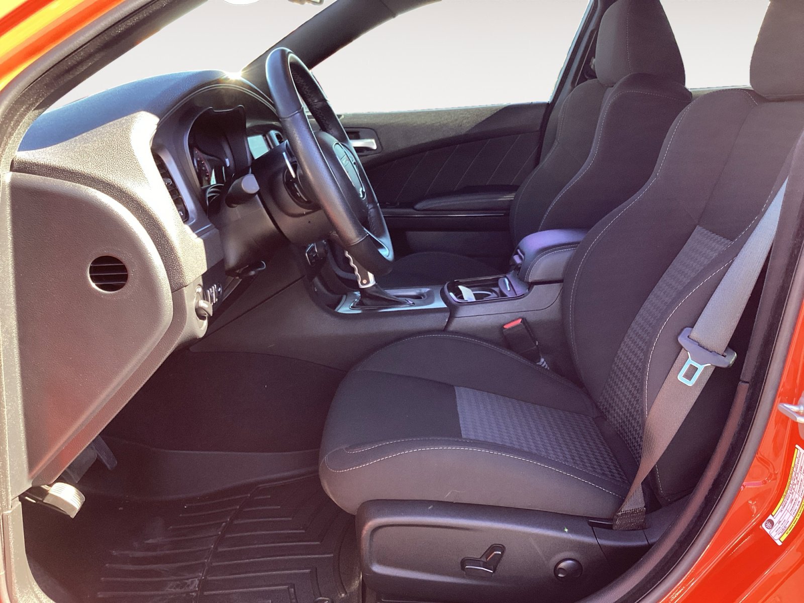 Used 2023 Dodge Charger R/T w/ Blacktop Package image 25