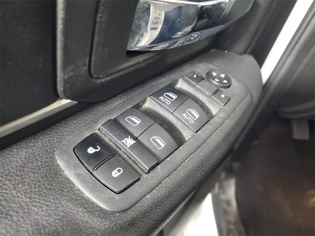 Used 2024 RAM 1500 Classic Warlock image 15