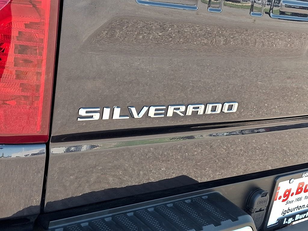 Used 2023 Chevrolet Silverado 1500 LT AWD/4WD image 29