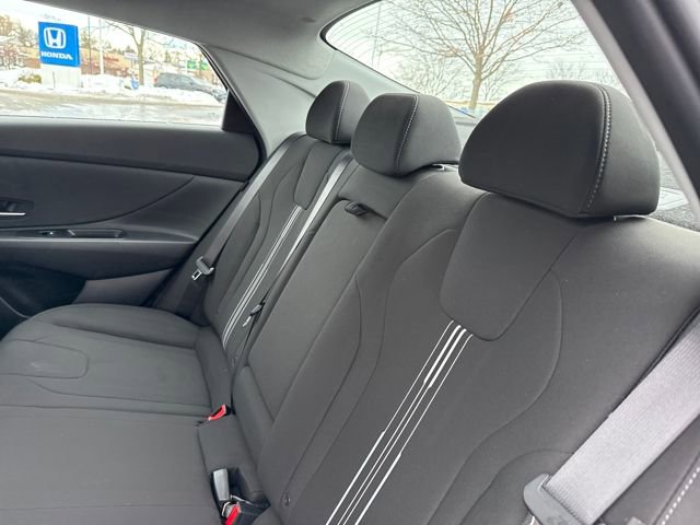 Certified 2025 Hyundai Elantra SEL w/ Cargo Package image 29