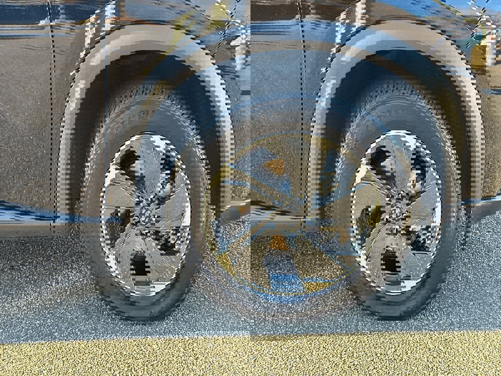 Used 2024 Nissan Rogue SV image 12