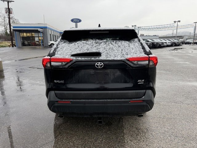 Used 2019 Toyota RAV4 XLE image 8