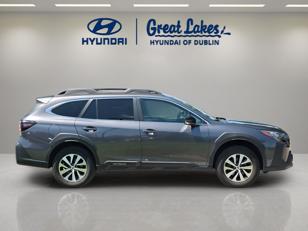 Used 2025 Subaru Outback Premium AWD/4WD image 6