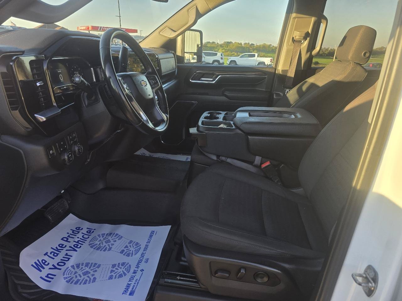 Used 2024 Chevrolet Silverado 2500 LT w/ Convenience Package AWD/4WD image 20
