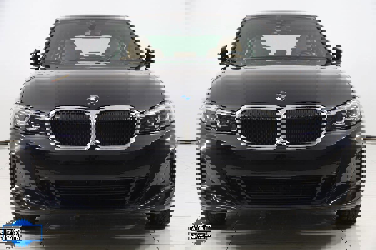 Used 2023 BMW 330i xDrive Sedan w/ Driving Assistance Package image 58