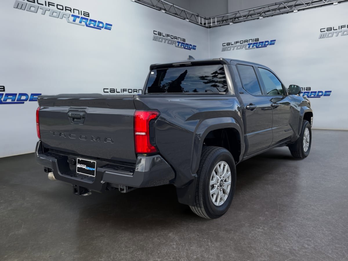 Used 2024 Toyota Tacoma SR5 image 5