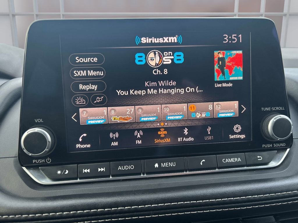 Used 2022 Nissan Rogue SV image 26