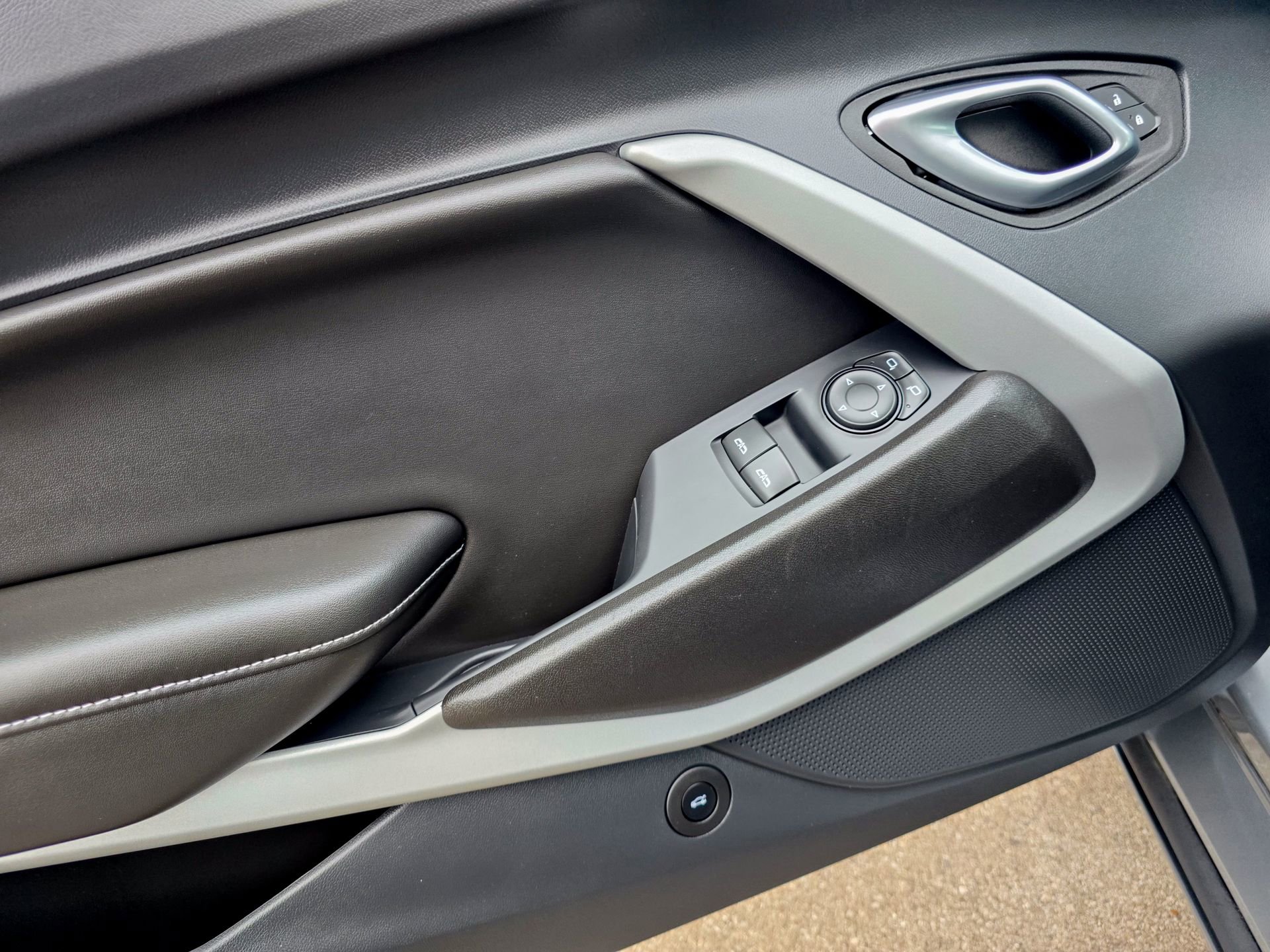 Used 2023 Chevrolet Camaro LT w/ RS Package image 22