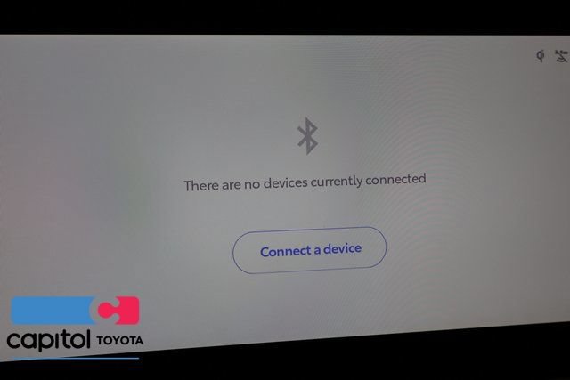 Certified 2026 Toyota Camry Hybrid AWD/4WD image 23