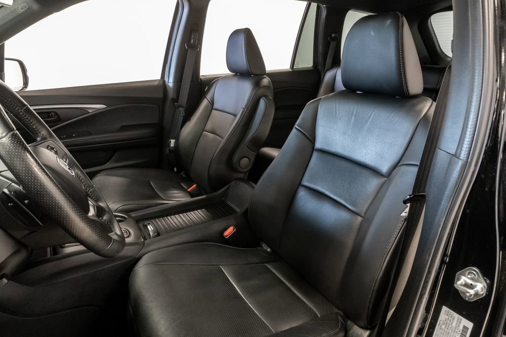 Used 2023 Honda Passport EX-L image 10