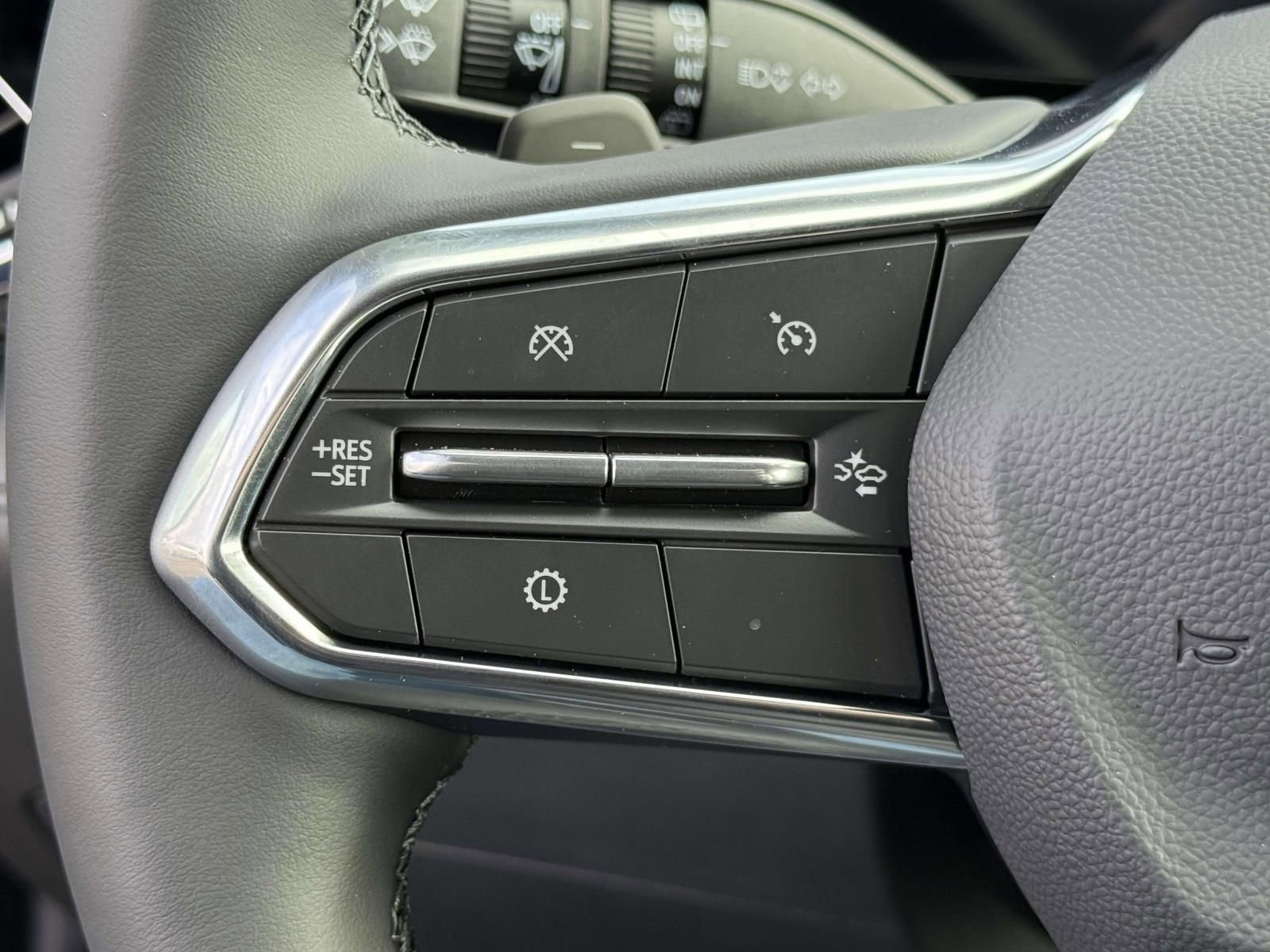 New 2026 Chevrolet Equinox LT w/ Convenience Package II FWD image 14