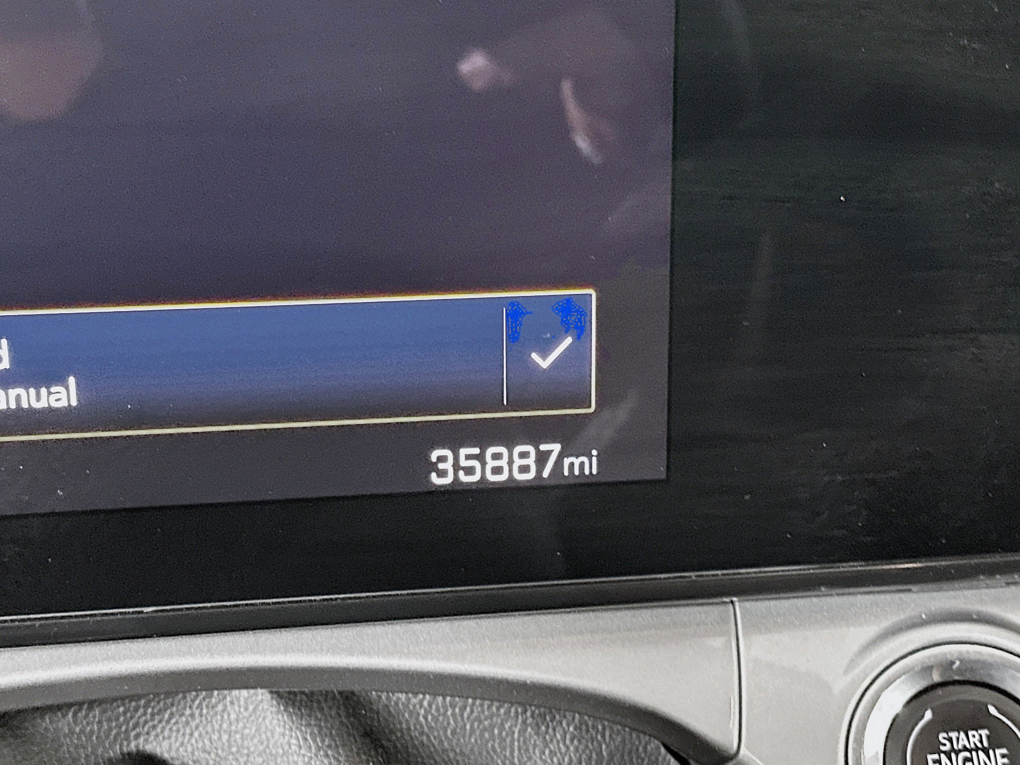 Used 2025 Chevrolet Trax LT w/ LT Convenience Package image 18