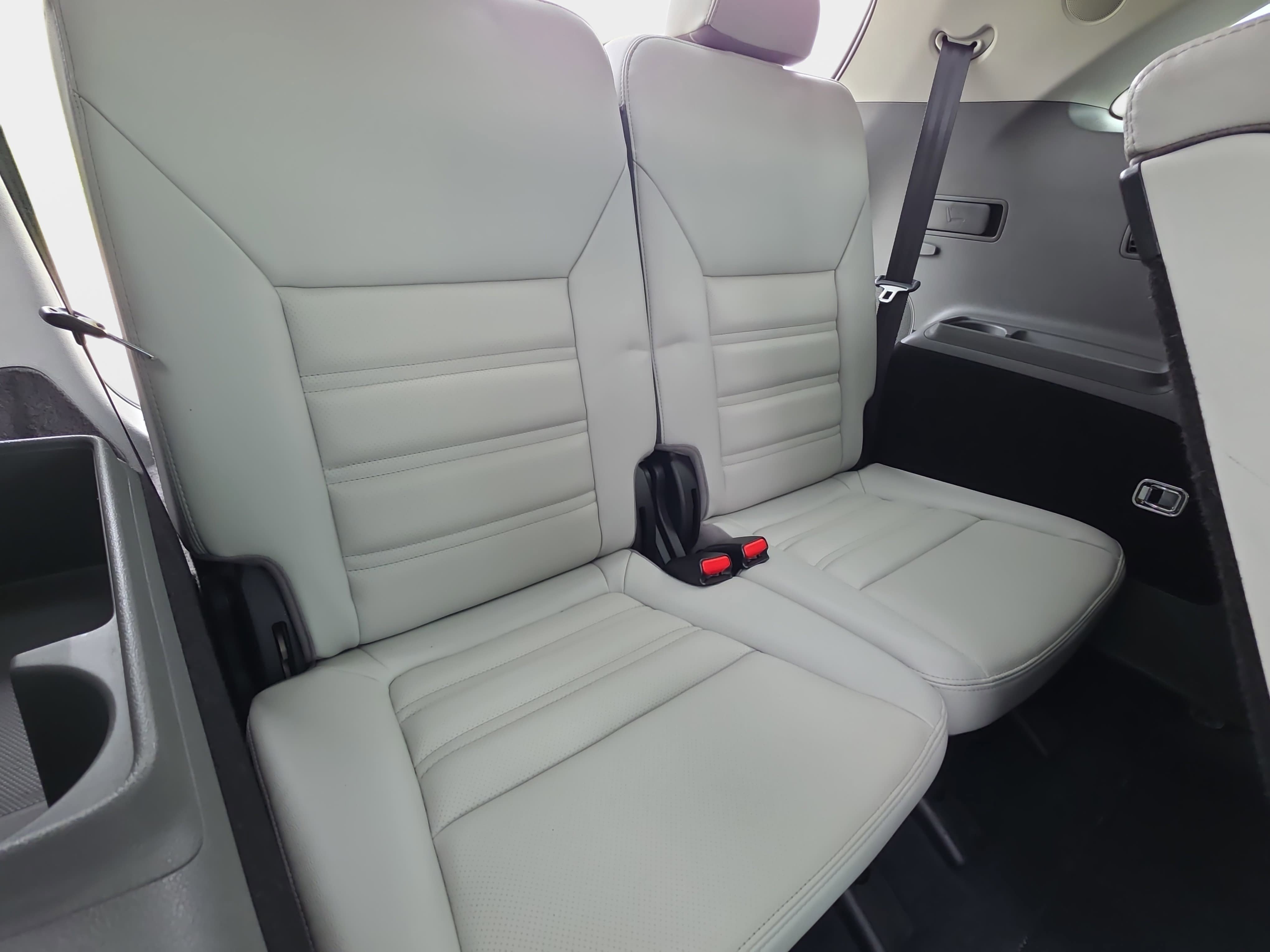 Used 2019 Kia Sorento SX FWD image 12