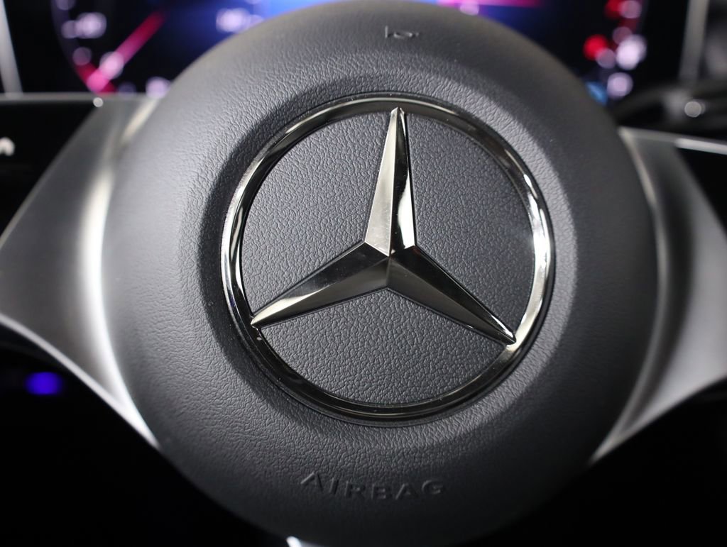 Used 2026 Mercedes-Benz GLC 300 4MATIC image 14