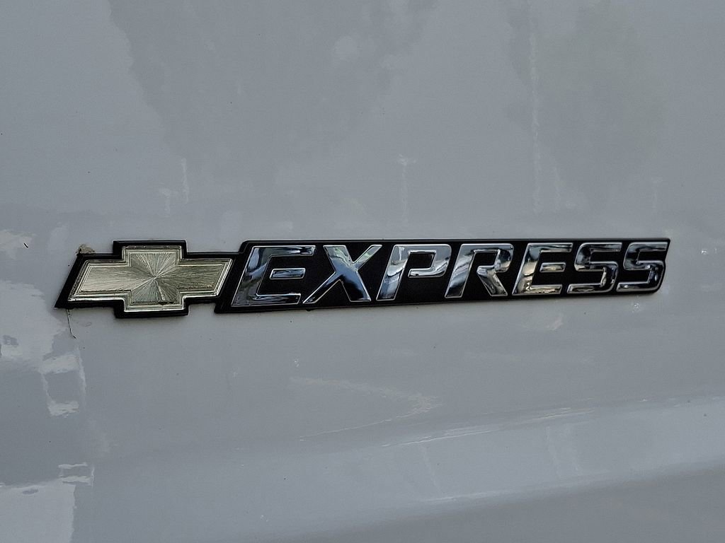 Used 2020 Chevrolet Express 3500 LS RWD image 32